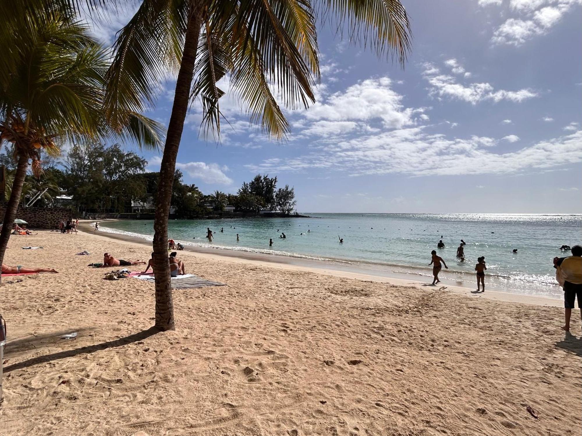 Villa Ellapen Pereybere Beach Exteriör bild